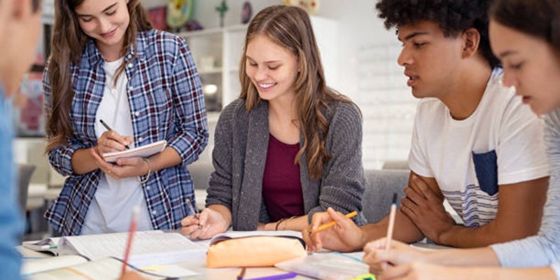 Cómo conocer al Buyer Persona redefine la estrategia de matrícula universitaria